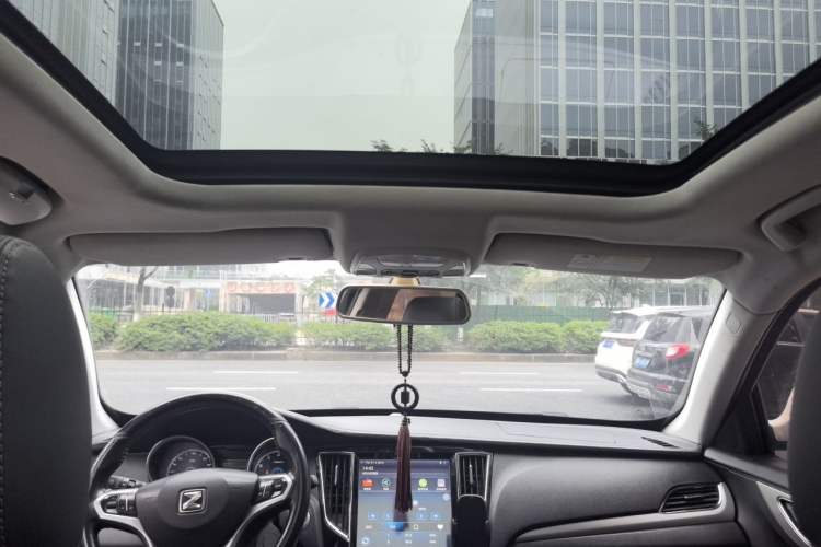 Used Zotye SR7 2017 1.5T CVT Cube Dream Edition Headliner