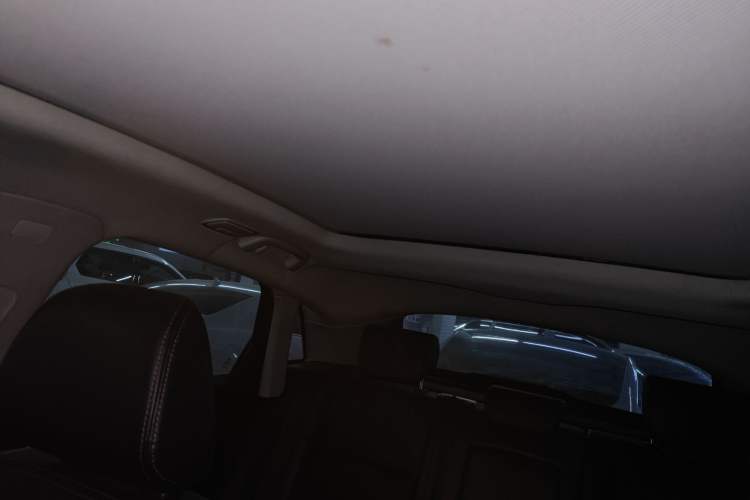 Used Zotye SR7 2017 1.5T CVT Cube Dream Edition Headliner