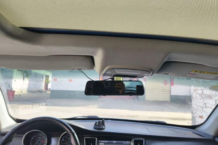 Used Zotye SR7 2017 1.5T CVT Cube Dream Edition Headliner