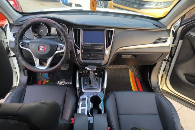 Used Zotye SR7 2017 1.5T CVT Cube Road Edition Headliner