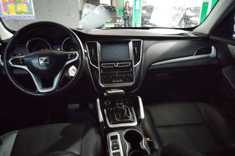 Used Zotye SR7 2017 1.5T CVT Cube Road Edition Interior 3