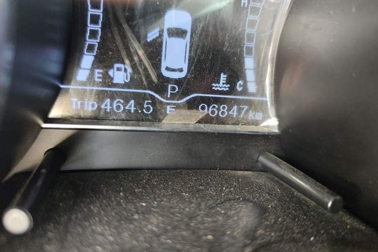 Used Zotye SR7 2017 1.5T CVT Cube Dream Edition Odometer Close Up