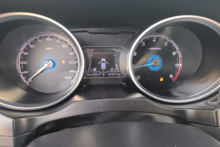 Used Zotye SR7 2017 1.5T CVT Cube Road Edition Odometer Close Up