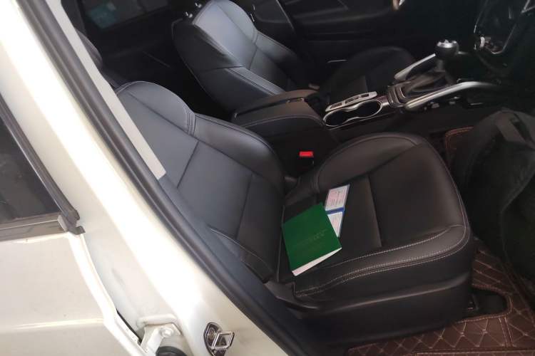 Used Zotye SR7 2017 1.5T CVT Cube Dream Edition Right Front Seat