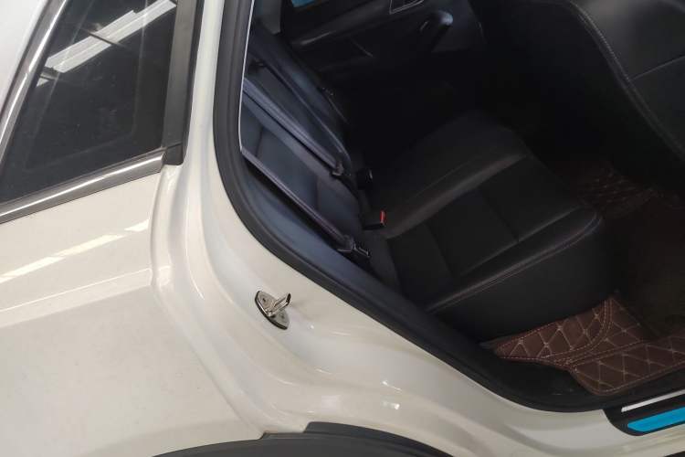 Used Zotye SR7 2017 1.5T CVT Cube Dream Edition Right Rear Seat