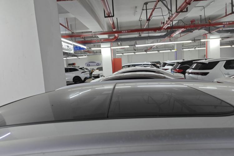 Used Zotye SR7 2017 1.5T CVT Cube Dream Edition Roof