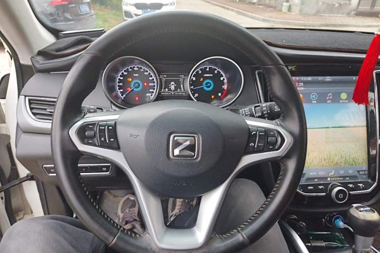 Used Zotye SR7 2017 1.5T CVT Cube Dream Edition Steering Wheel