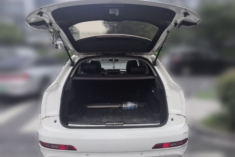 Used Zotye SR7 2017 1.5T CVT Cube Dream Edition Trunk