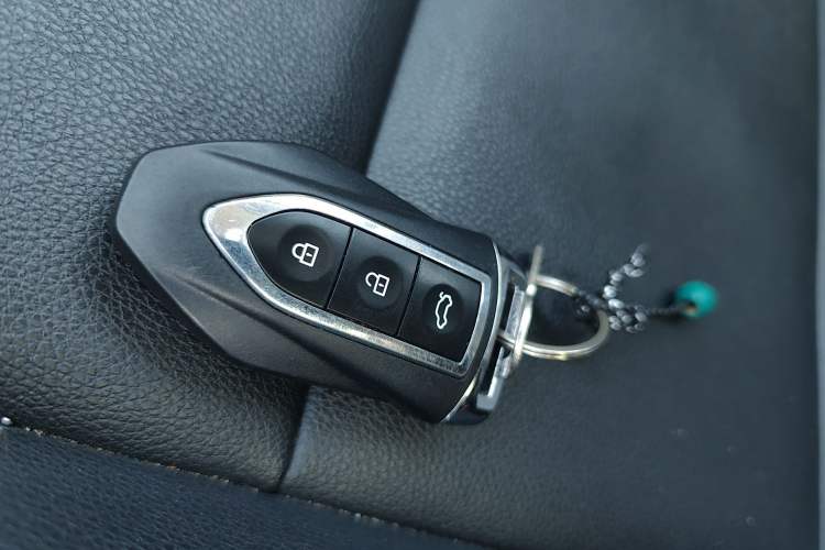 Used Zotye SR7 2017 1.5T CVT Cube Dream Edition Vehicle Key
