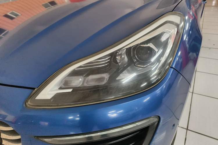 Used Zotye SR9 2017 2.0T Automatic Ultimate Dream Edition Left Front Headlight