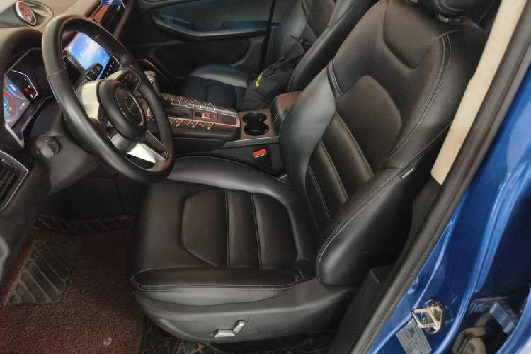 Used Zotye SR9 2017 2.0T Automatic Ultimate Dream Edition Left Front Seat