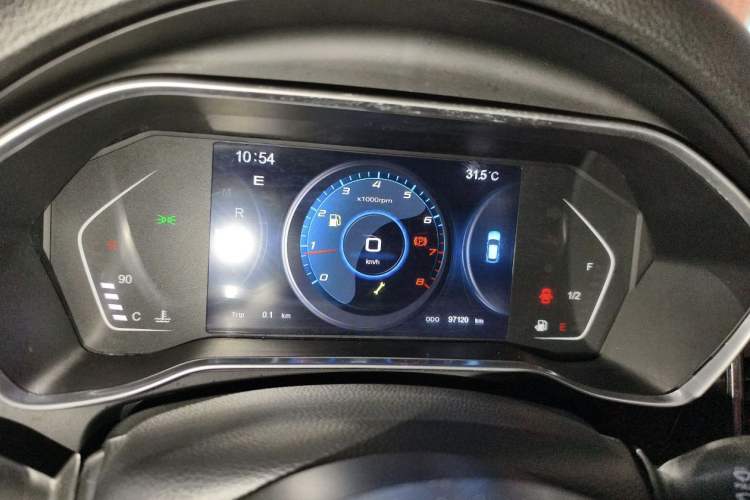 Used Zotye SR9 2017 2.0T Automatic Ultimate Dream Edition Odometer Close Up