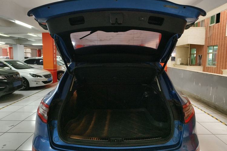 Used Zotye SR9 2017 2.0T Automatic Ultimate Dream Edition Trunk