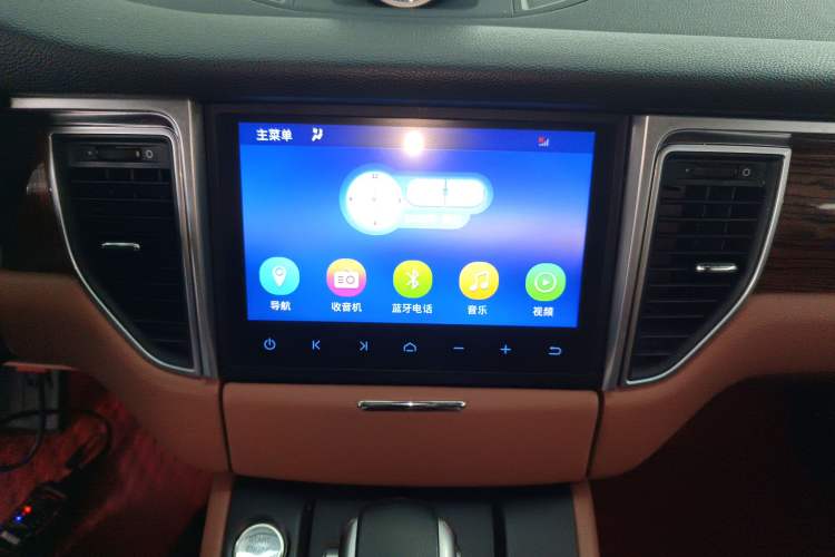 Used Zotye SR9 2017 2.0T Automatic Ultimate Dream Edition Audio And AC Panel