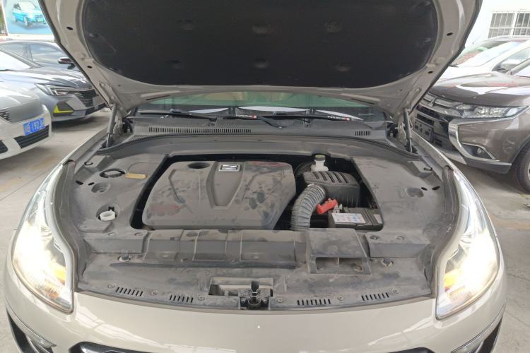 Used Zotye SR9 2017 2.0T Automatic Ultimate Dream Edition Engine Bay