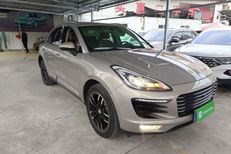 Used Zotye SR9 2017 2.0T Automatic Ultimate Dream Edition Front Right 45 Deg