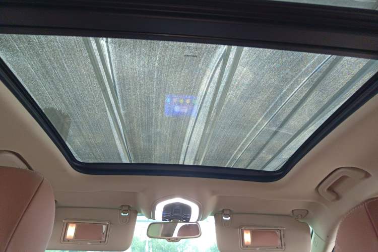 Used Zotye SR9 2017 2.0T Automatic Ultimate Dream Edition Headliner