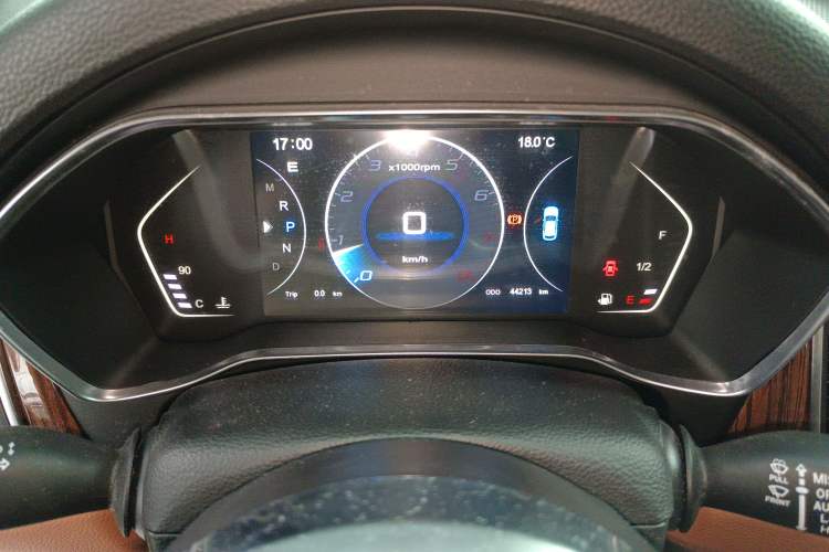 Used Zotye SR9 2017 2.0T Automatic Ultimate Dream Edition Instrument Cluster