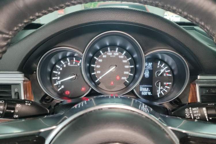 Used Zotye SR9 2017 2.0T Manual "Ultimate Heart" Edition Instrument Cluster