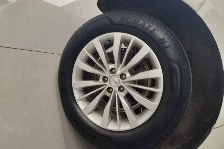 Used Zotye SR9 2017 2.0T Manual "Ultimate Heart" Edition Right Rear Wheel Hub