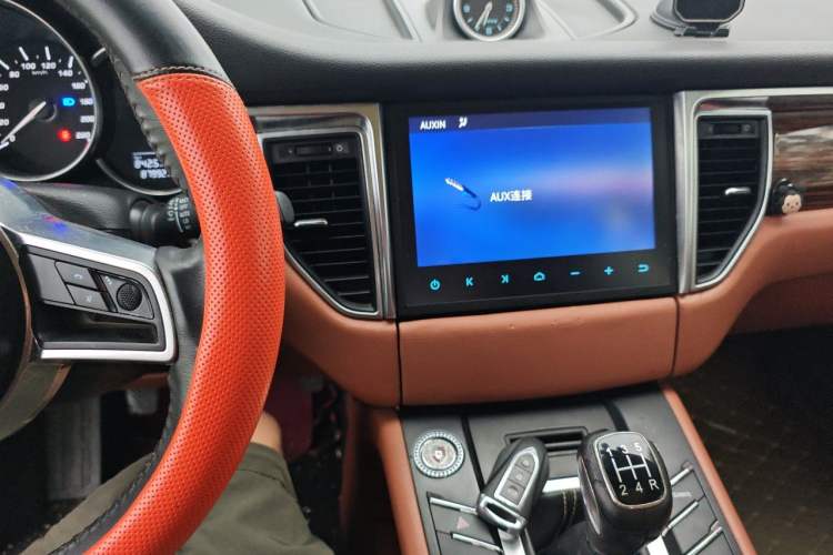 Used Zotye SR9 2017 2.0T Manual "Ultimate Heart" Edition Audio And AC Panel