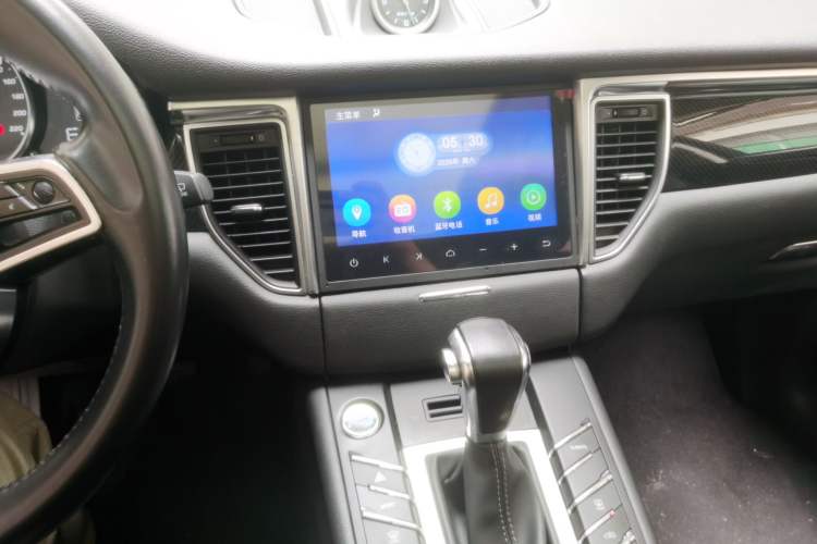 Used Zotye SR9 2017 2.0T Automatic Ultimate Edition Audio And AC Panel