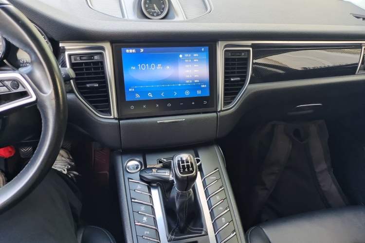 Used Zotye SR9 2017 2.0T Manual "Ultimate Heart" Edition Audio And AC Panel