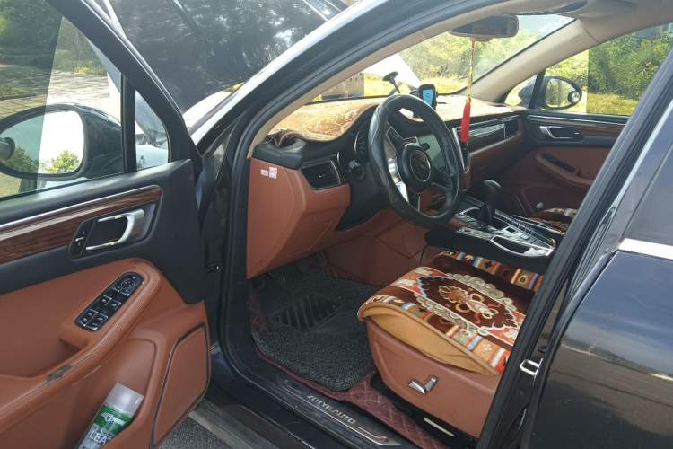 Used Zotye SR9 2017 2.0T Manual "Ultimate Heart" Edition Driver Seat