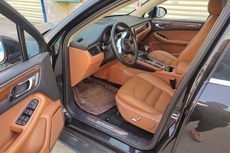 Used Zotye SR9 2017 2.0T Manual "Ultimate Heart" Edition Driver Seat