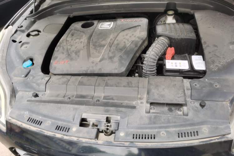 Used Zotye SR9 2017 2.0T Automatic Ultimate Edition Engine Bay