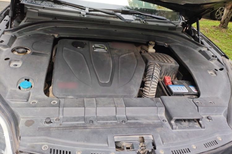 Used Zotye SR9 2017 2.0T Automatic Ultimate Dream Edition Engine Bay