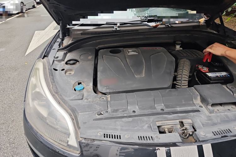 Used Zotye SR9 2017 2.0T Automatic Ultimate Light Edition Engine Bay Right