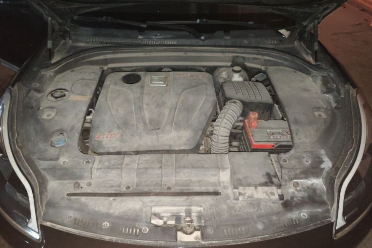 Used Zotye SR9 2017 2.0T Automatic Ultimate Dream Edition Engine Bay