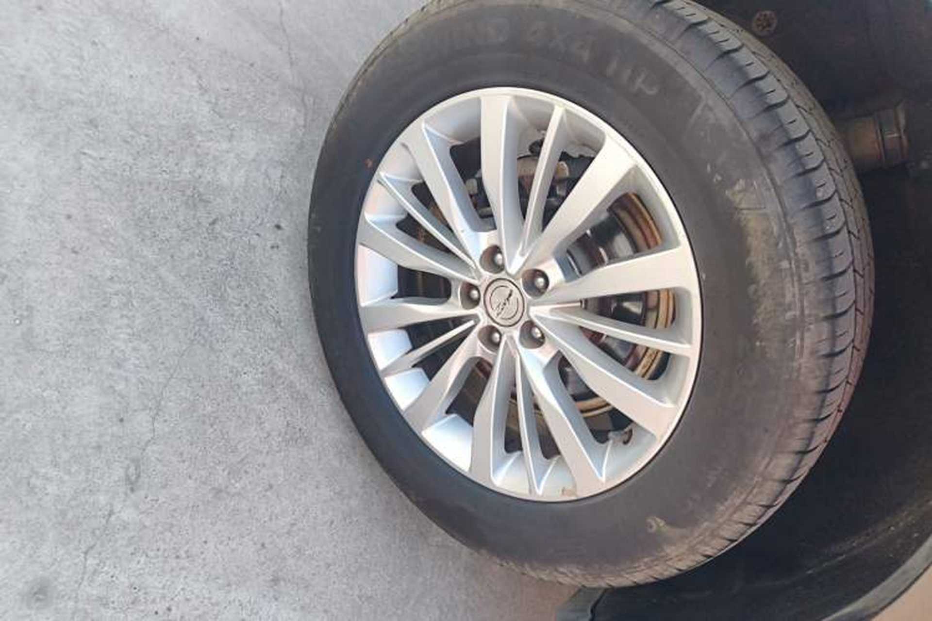 Used Zotye SR9 2017 2.0T Manual "Ultimate Road" Edition Exterior 5