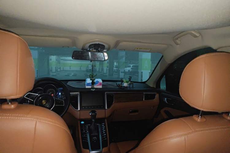 Used Zotye SR9 2017 2.0T Automatic Ultimate Road Edition Headliner
