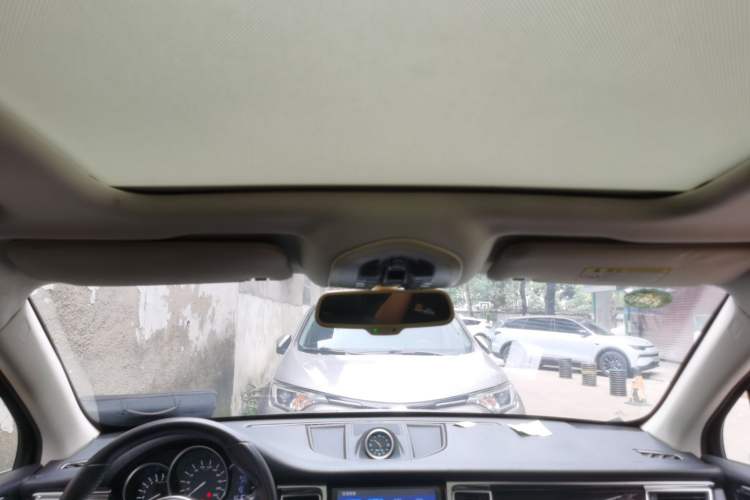 Used Zotye SR9 2017 2.0T Automatic Ultimate Edition Headliner