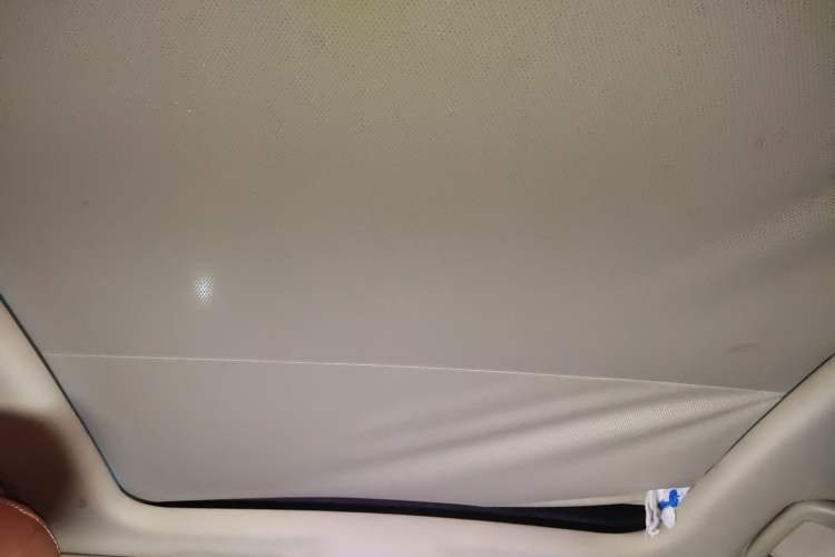 Used Zotye SR9 2017 2.0T Automatic Ultimate Light Edition Headliner