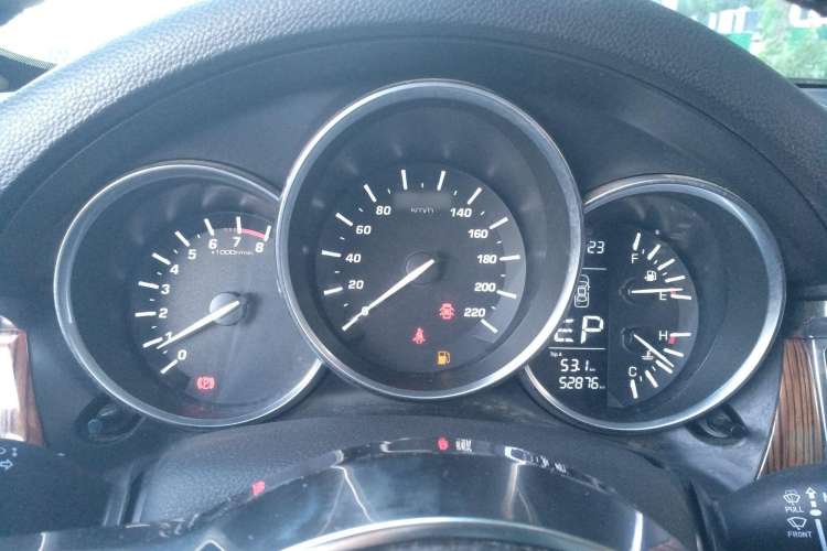 Used Zotye SR9 2017 2.0T Automatic Ultimate Road Edition Instrument Cluster