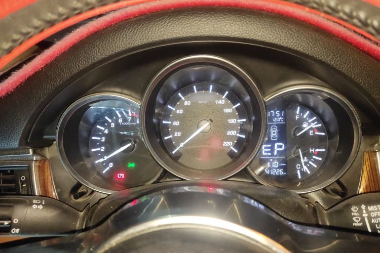 Used Zotye SR9 2017 2.0T Automatic Ultimate Light Edition Instrument Cluster