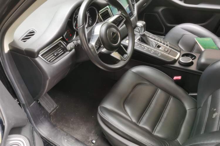 Used Zotye SR9 2017 2.0T Automatic Ultimate Edition Left Front Seat
