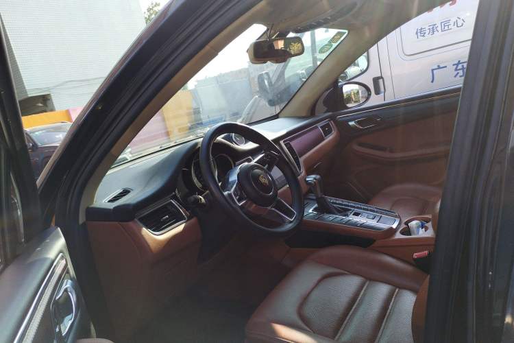 Used Zotye SR9 2017 2.0T Automatic Ultimate Edition Left Front Seat