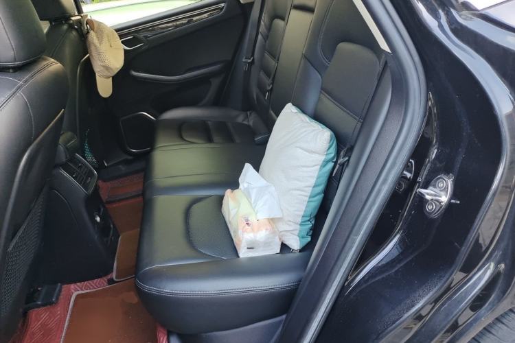 Used Zotye SR9 2017 2.0T Manual "Ultimate Heart" Edition Left Rear Seat
