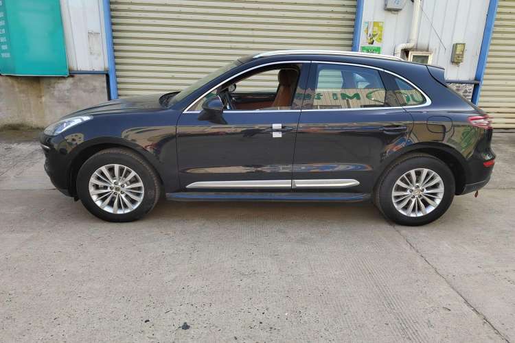 Used Zotye SR9 2017 2.0T Manual "Ultimate Heart" Edition Left Side