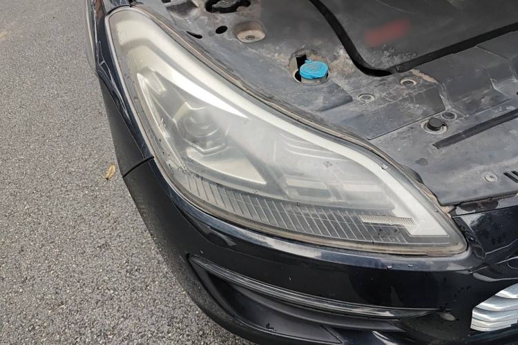 Used Zotye SR9 2017 2.0T Automatic Ultimate Light Edition Right Front Headlight