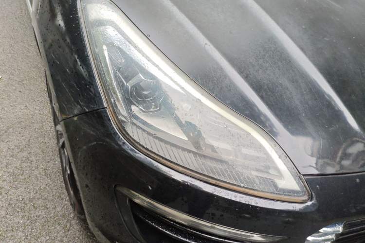 Used Zotye SR9 2017 2.0T Automatic Ultimate Dream Edition Right Front Headlight