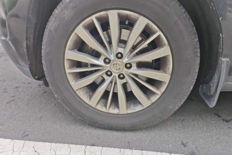 Used Zotye SR9 2017 2.0T Automatic Ultimate Road Edition Right Front Wheel Hub