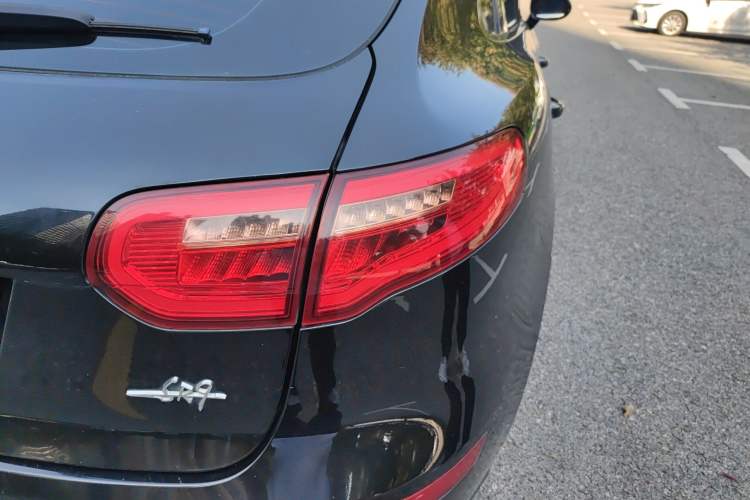 Used Zotye SR9 2017 2.0T Automatic Ultimate Road Edition Right Rear Taillight