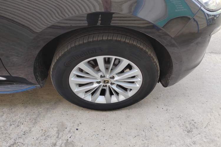 Used Zotye SR9 2017 2.0T Manual "Ultimate Heart" Edition Right Rear Wheel Hub