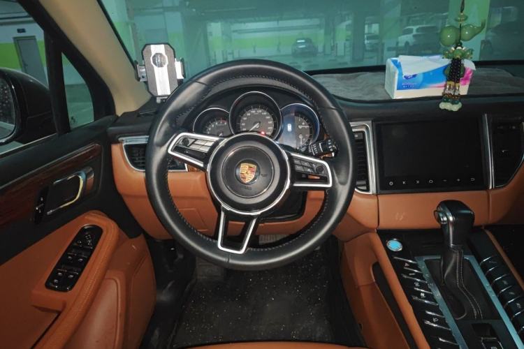 Used Zotye SR9 2017 2.0T Automatic Ultimate Road Edition Steering Wheel