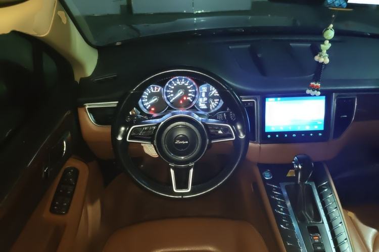 Used Zotye SR9 2017 2.0T Automatic Ultimate Light Edition Steering Wheel